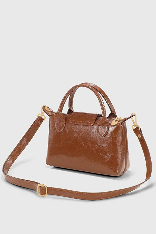 Geantă crossbody versatilă din piele PU lăcuită, maro camel, pentru femei