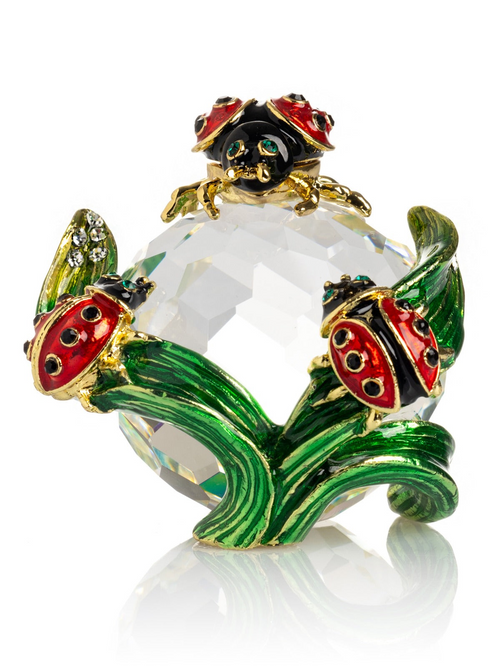 Cutiuță decorativă cu gărgărițe pe cristal
